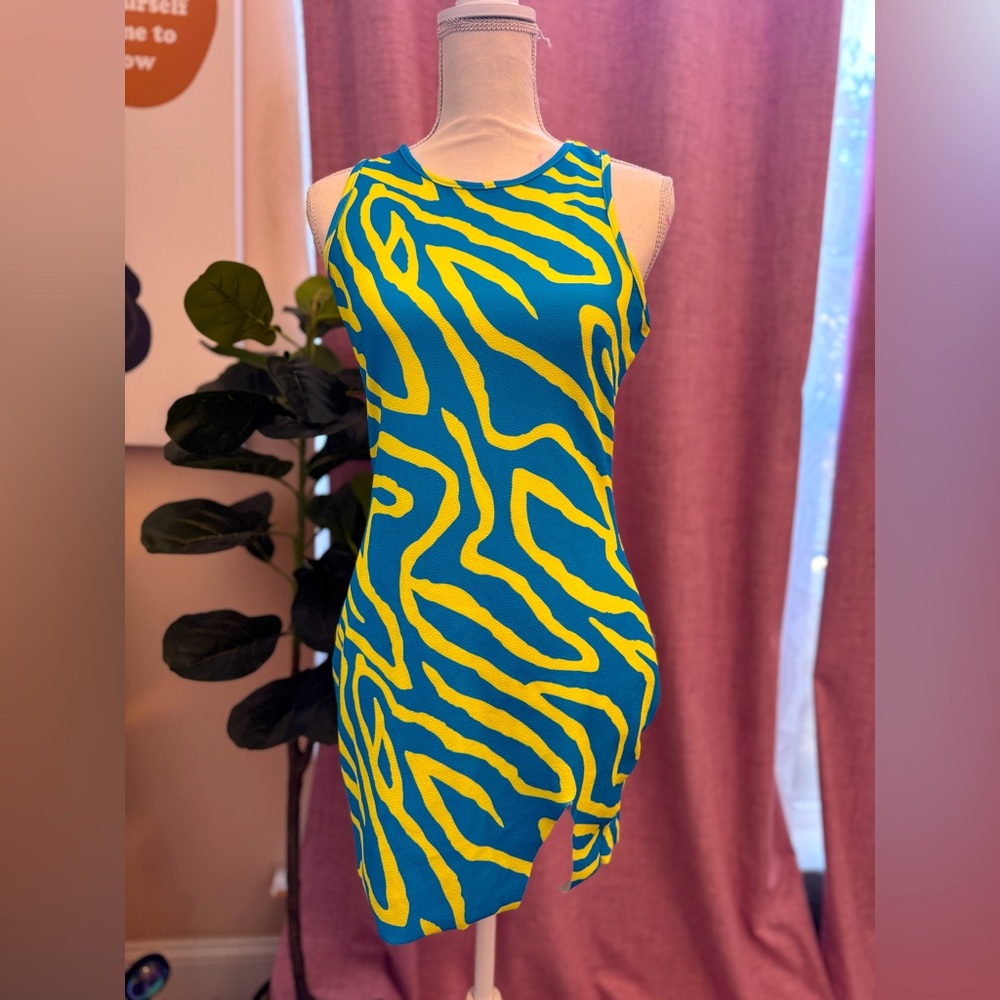 Ripple Print Bodycon Slit Dress